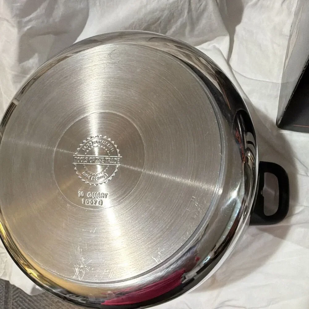 NEW OLD STOCK-Tools of the Trade 10 Qt 18/10 Stainless Stockpot w/ Lid 10678-NIB